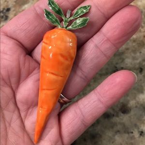 Vintage Original By Robert Carrot Brooch